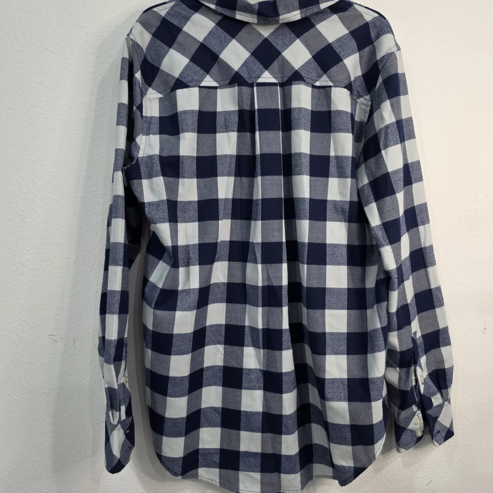 Vineyard Vines Navy and White Plaid Shirt - Picture 10 of 14